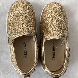 Toddler Sparkly Gold Glitter Shoes ✨Size 7